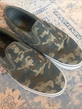 Vans Turtle Green Camo Slip-Ons (11.5)